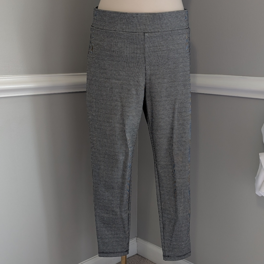 LOFT Black and White Houndstooth Leggings